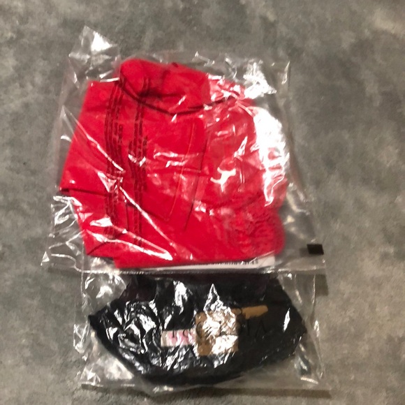 Pink and Victoria secret underwear - Picture 3 of 3